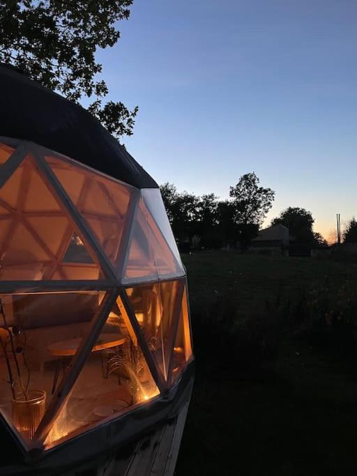 Dome Insolite Cedre Jacuzzi Et Petits Dejeuners Inclus Lagraulet-du-Gers المظهر الخارجي الصورة